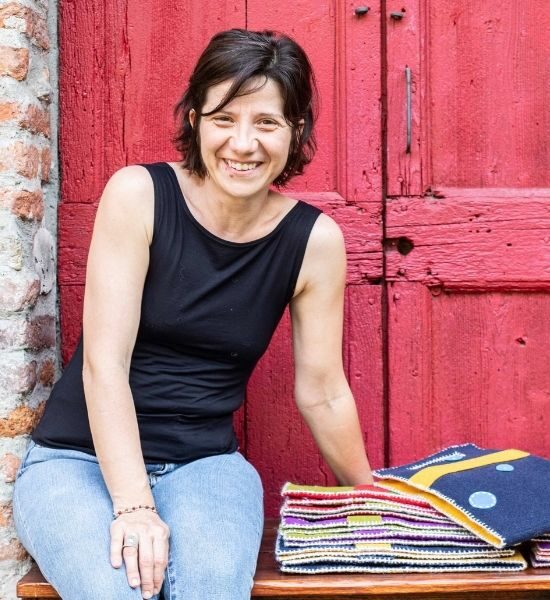 Borse contenitore in feltro lana 96% fatte a mano da Paola Bongio, artigiana, pedagogista e creatrice di SerEmiLe